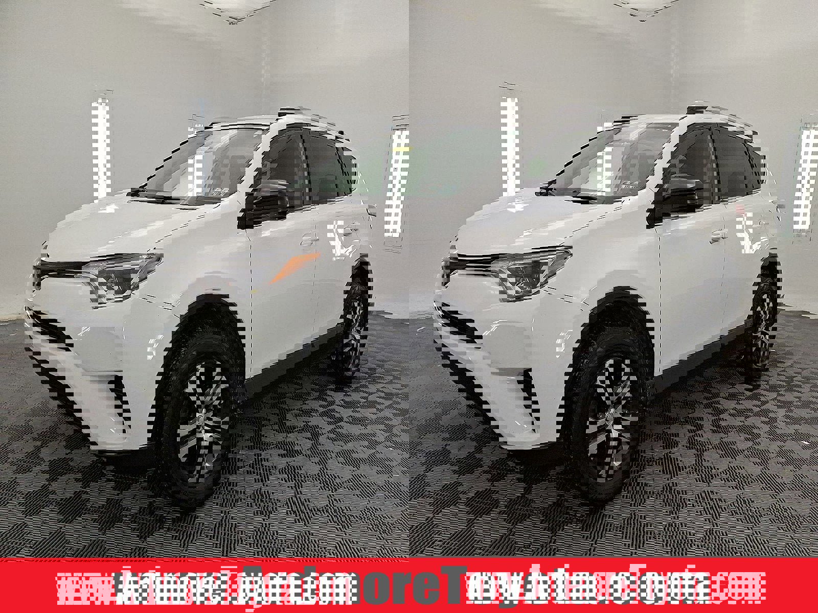 Used 2017 Toyota RAV4 LE image 1