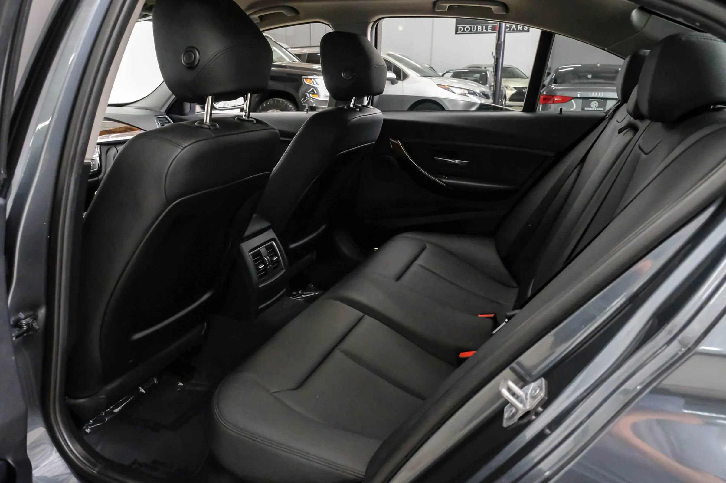 Used 2016 BMW 320i xDrive Sedan AWD/4WD image 35