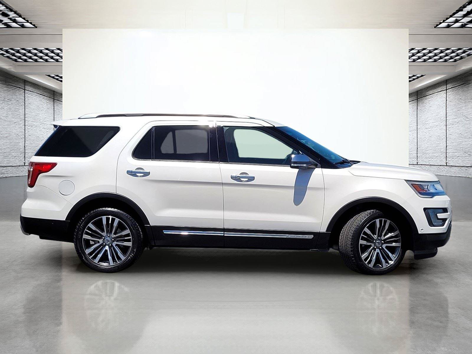 Used 2016 Ford Explorer Platinum AWD/4WD image 6