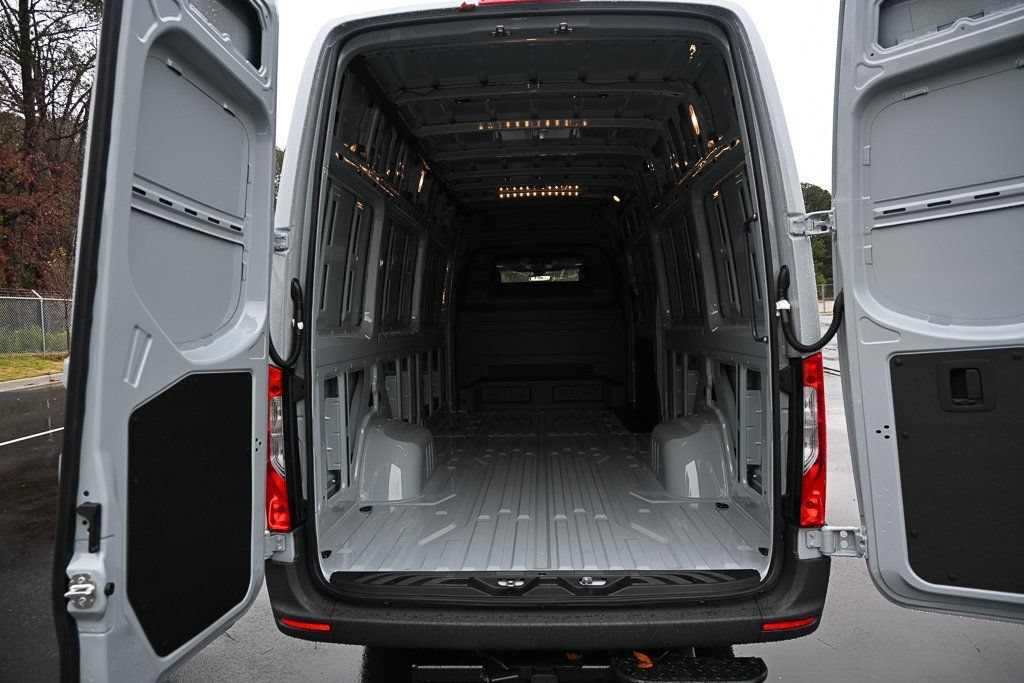 Used 2026 Mercedes-Benz Sprinter 3500 image 28