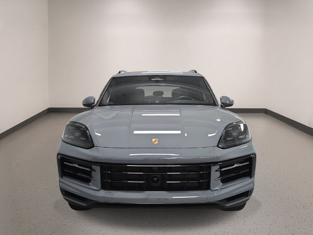 Certified 2026 Porsche Cayenne AWD/4WD image 9