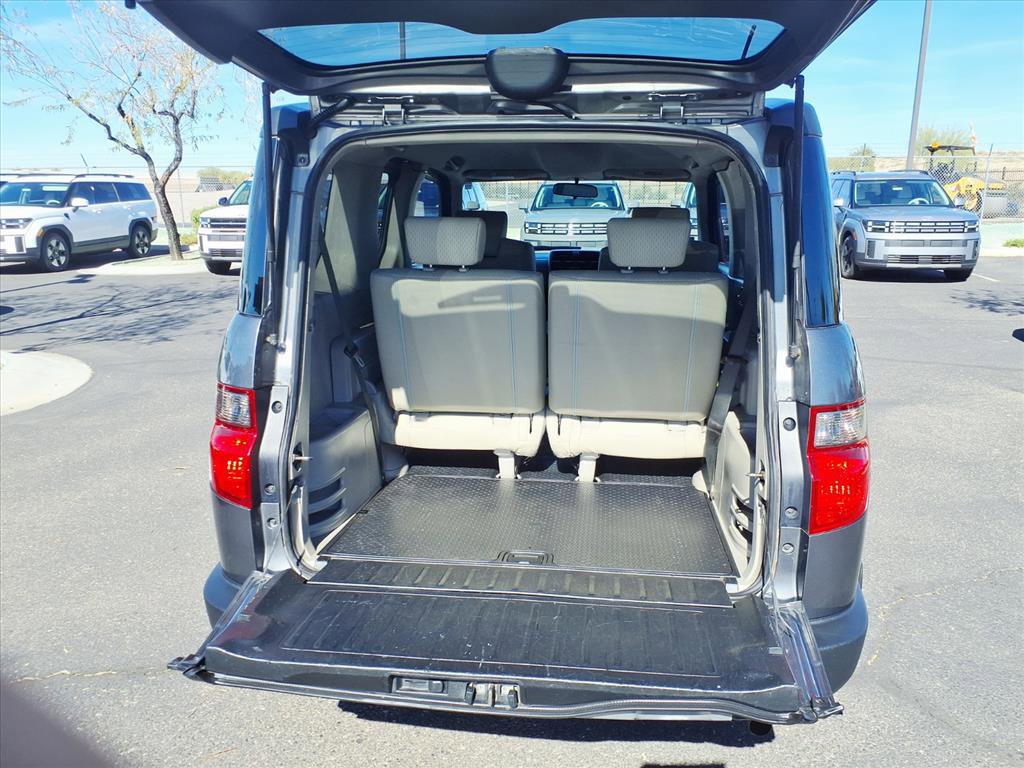 Used 2011 Honda Element LX image 16