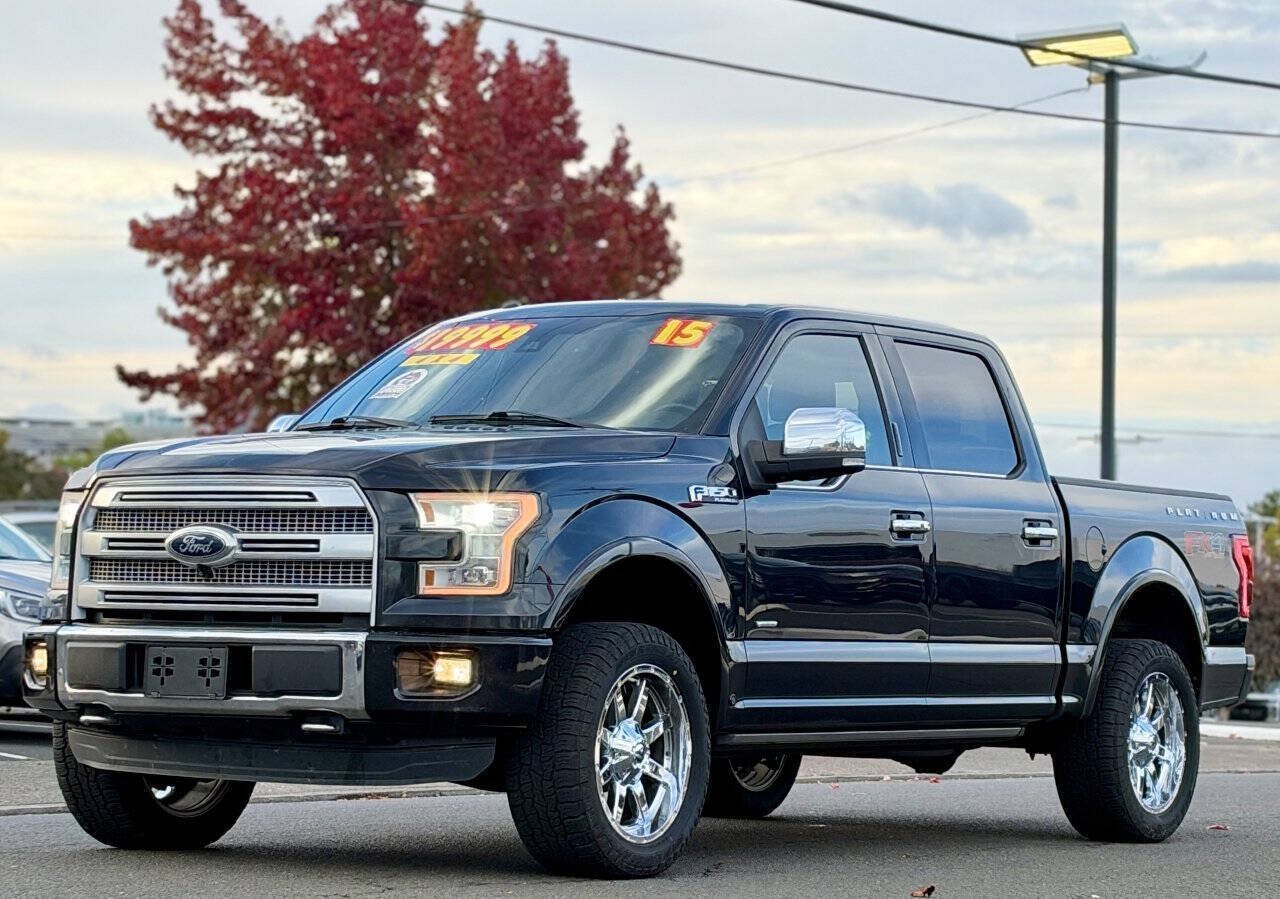 Used 2015 Ford F150 Platinum w/ Equipment Group 701A Luxury AWD/4WD image 4
