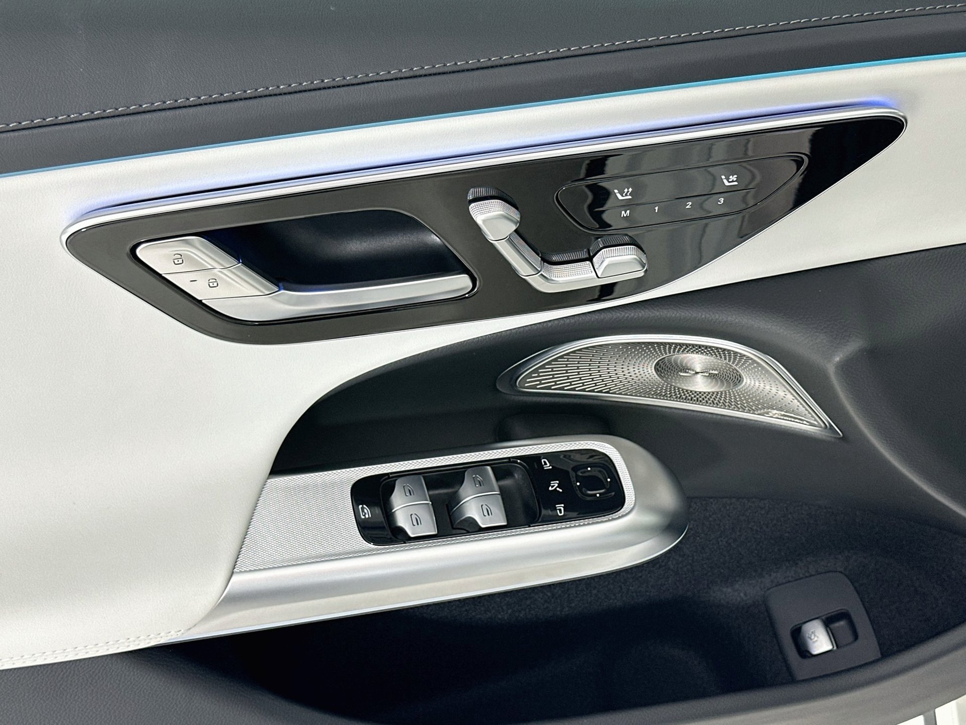 Certified 2025 Mercedes-Benz E 450 4MATIC Sedan image 19