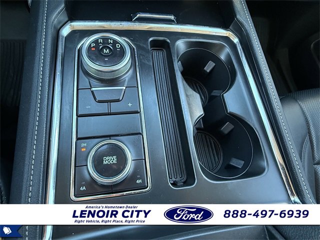 Used 2024 Ford Expedition XLT image 19