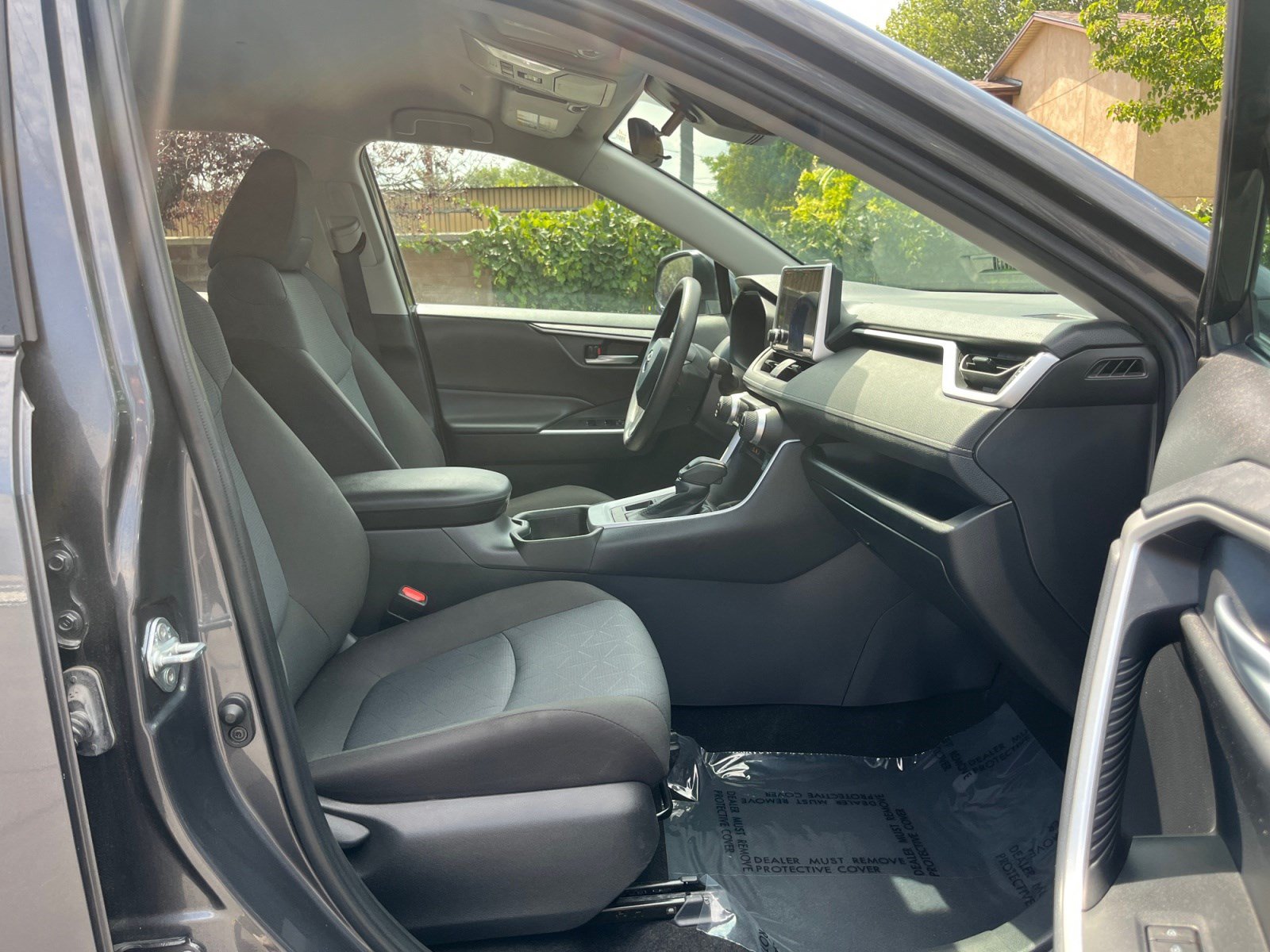 Used 2024 Toyota RAV4 XLE AWD/4WD image 27