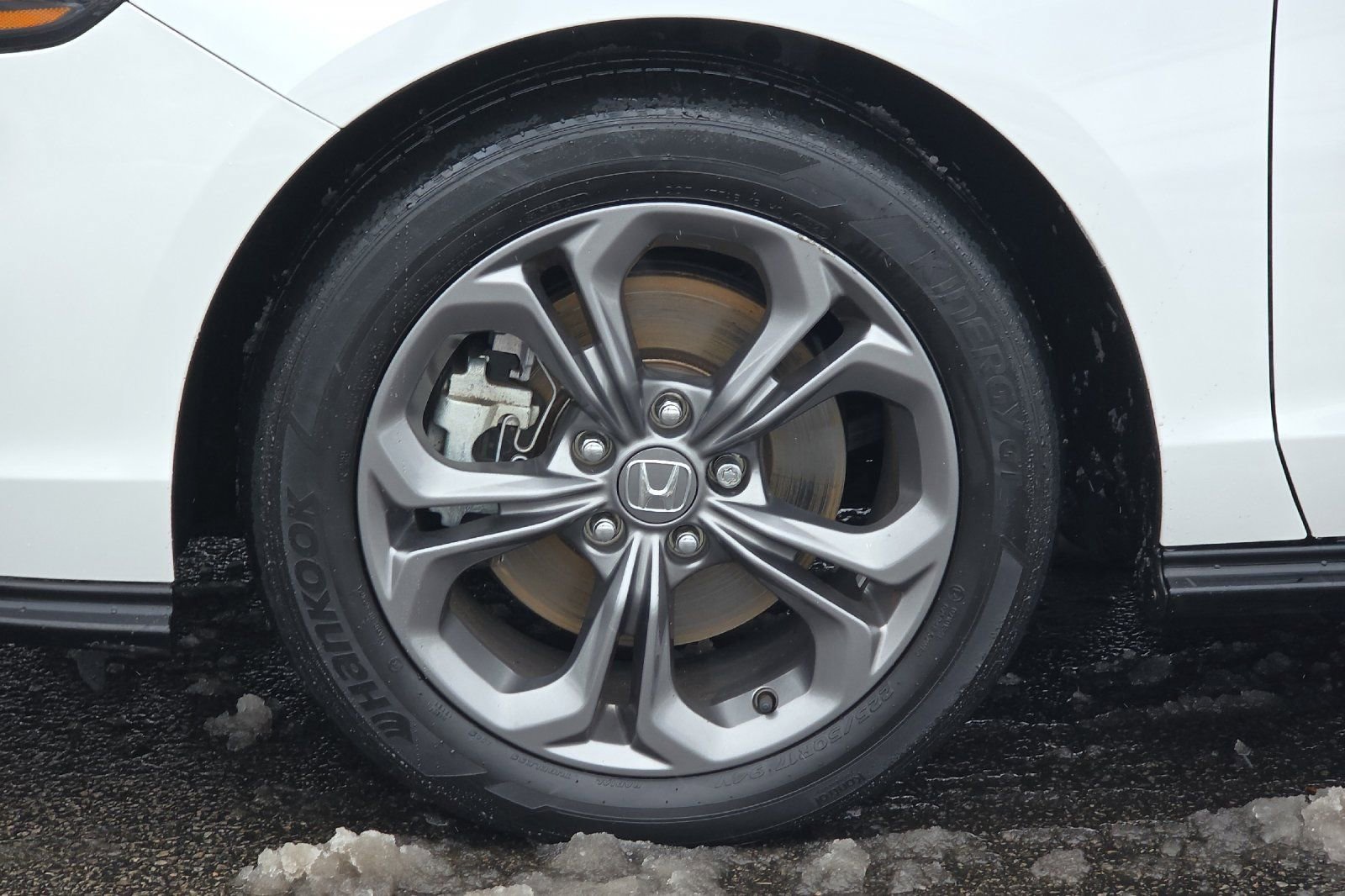 Used 2023 Honda Accord EX-L image 24