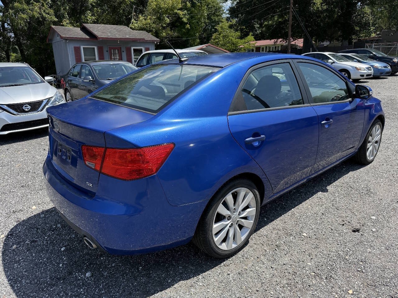 Used 2010 Kia Forte SX FWD image 8