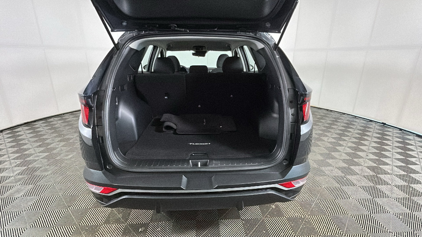 Used 2024 Hyundai Tucson SE FWD image 33