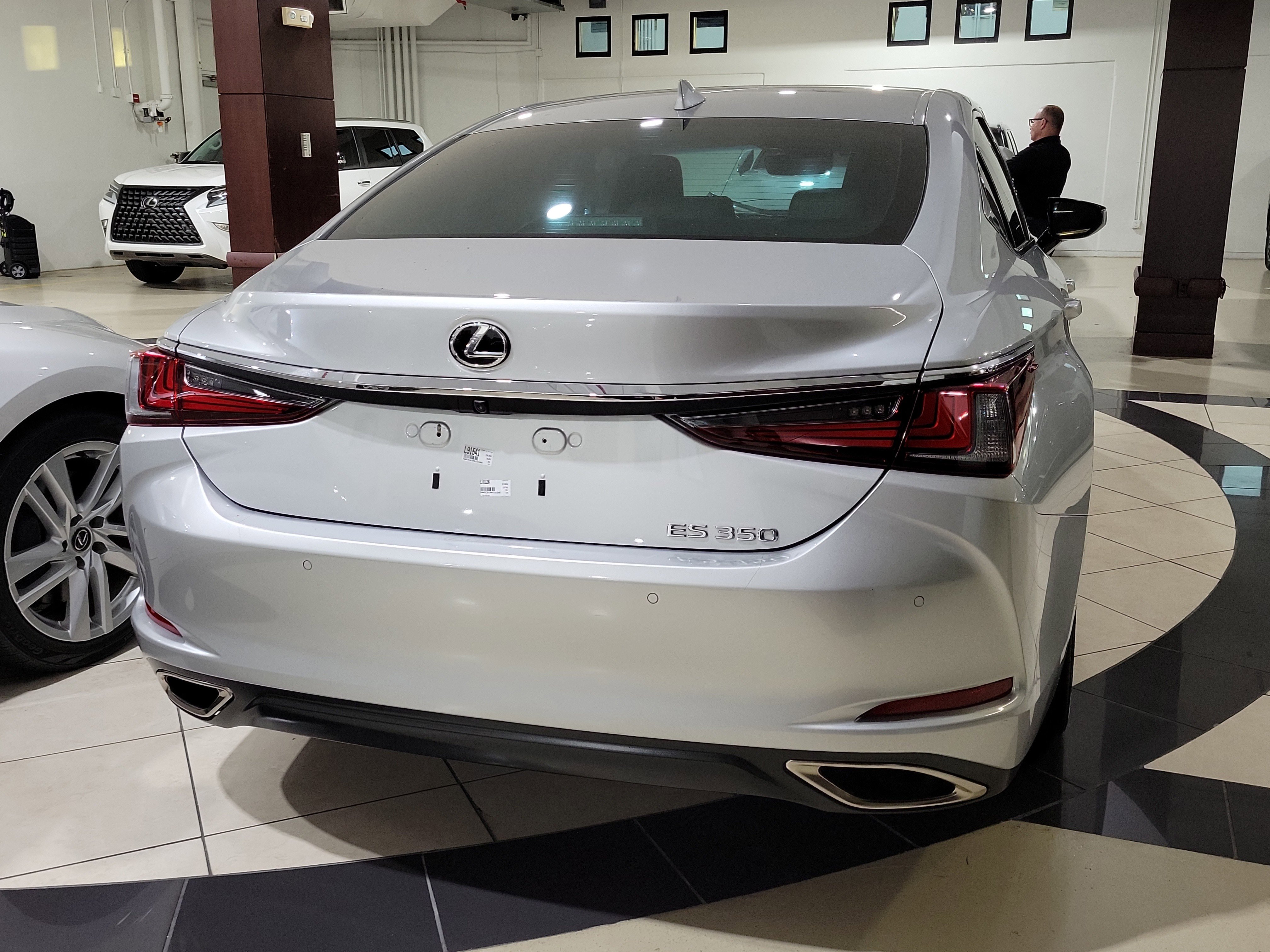 Used 2021 Lexus ES 350 w/ Premium Package image 6