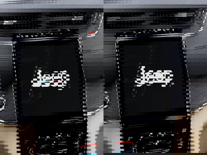 New 2025 Jeep Grand Cherokee Limited w/ Luxury Tech Group II image 31