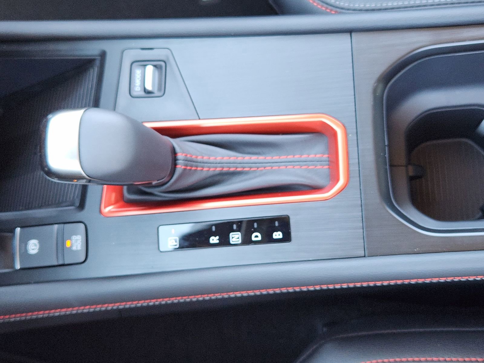 New 2026 Nissan Kicks SR image 18