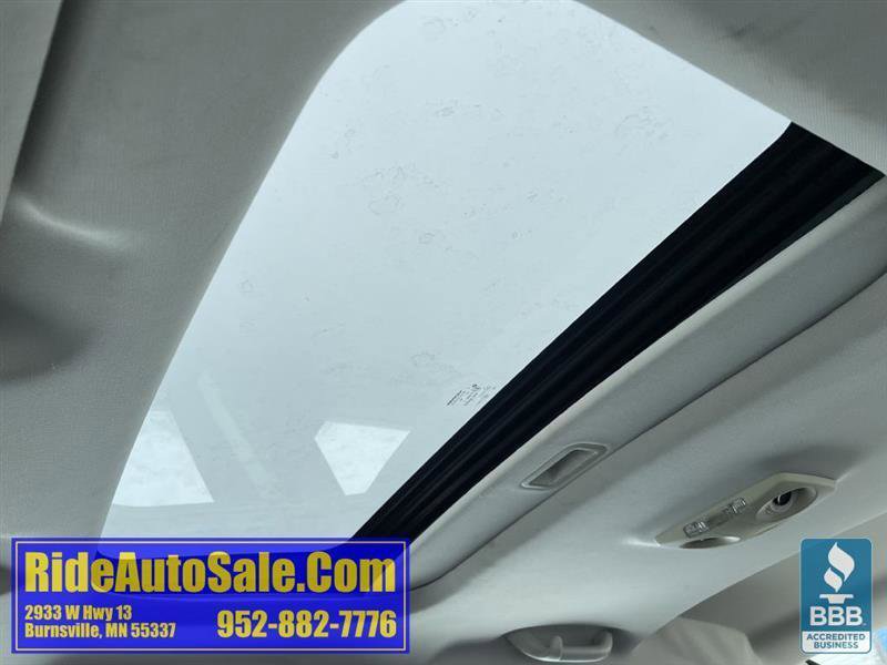 Used 2009 Chrysler Sebring Touring w/ Electronics Convenience Group image 27