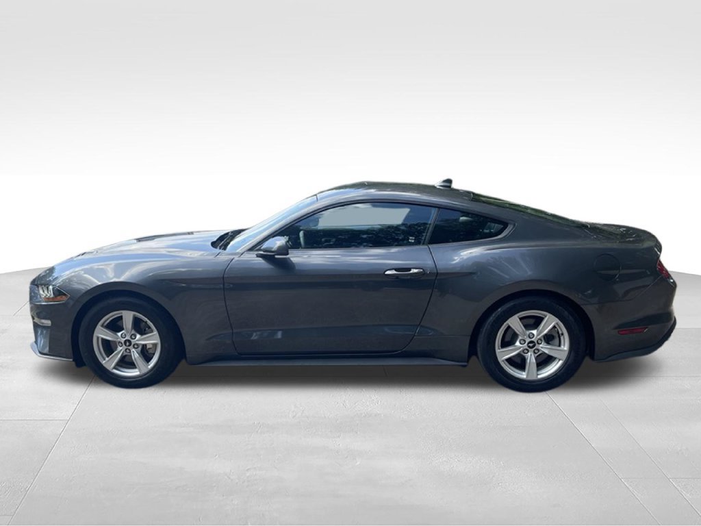 Used 2020 Ford Mustang Coupe RWD image 9