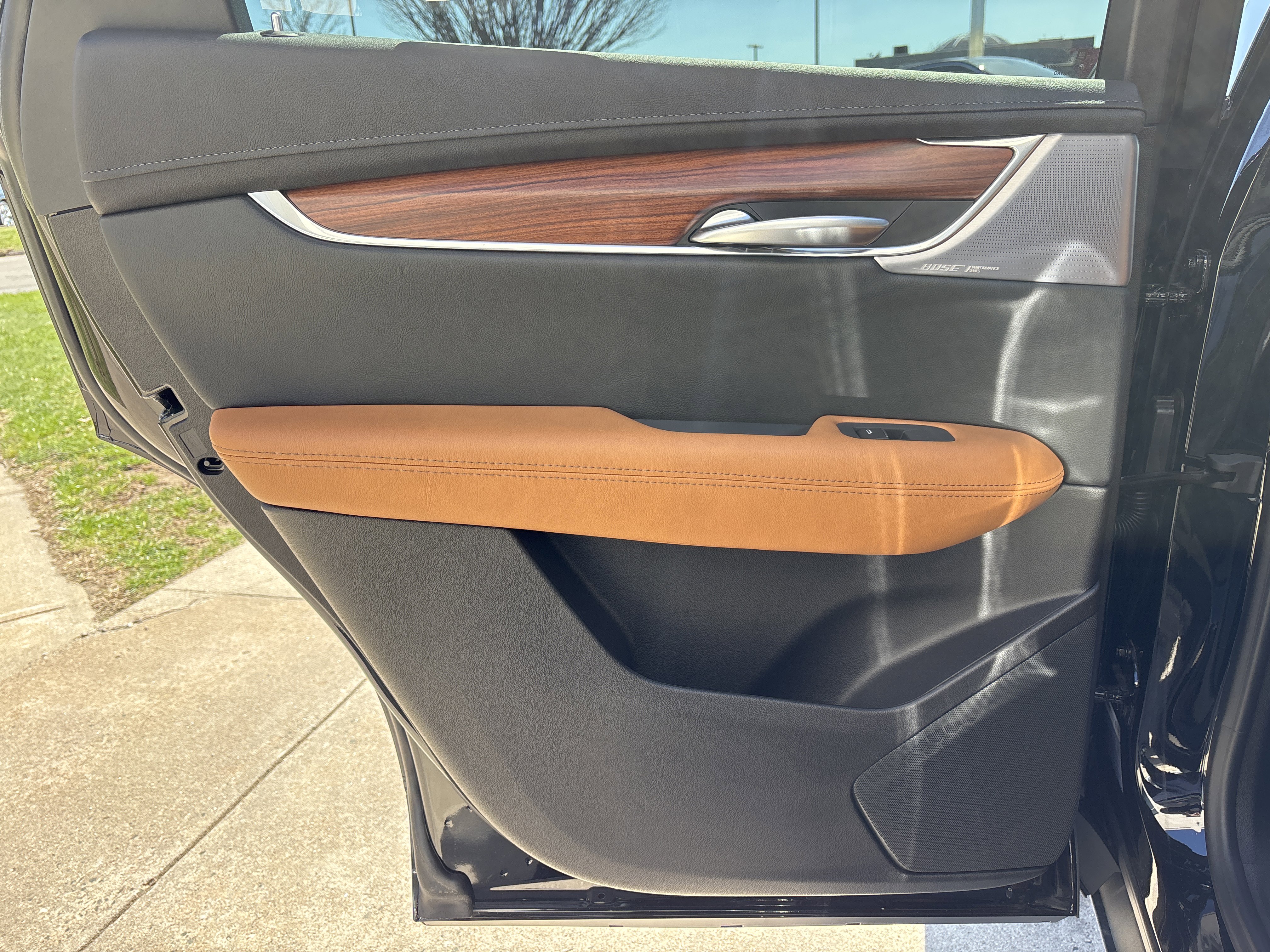 New 2026 Cadillac XT5 Premium Luxury w/ LPO, ONYX Package AWD/4WD image 29