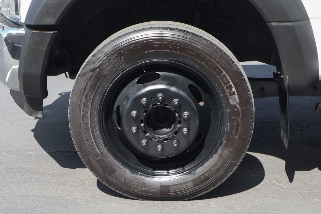Used 2017 Ford F550 2WD Regular Cab Super Duty image 39