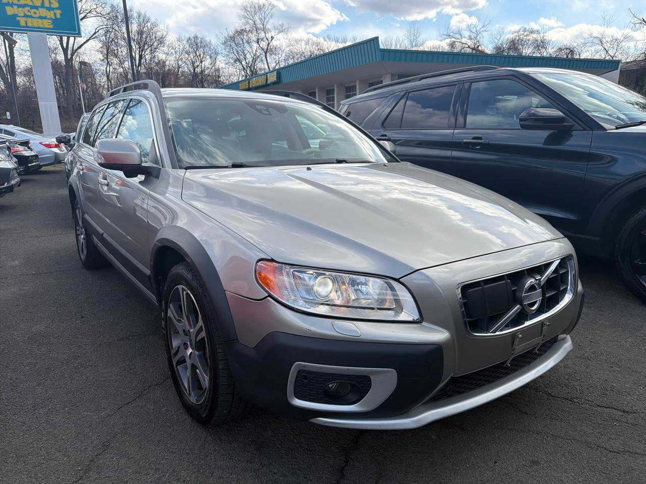 Used 2012 Volvo XC70 T6 image 3