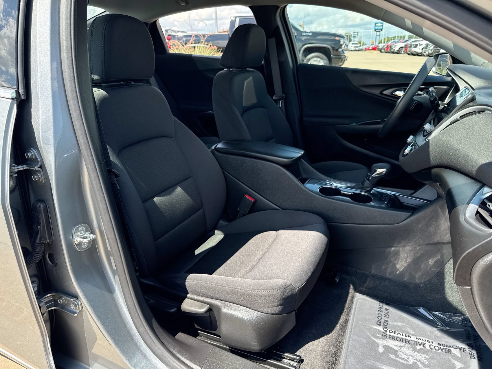 Used 2025 Chevrolet Malibu LT FWD image 23