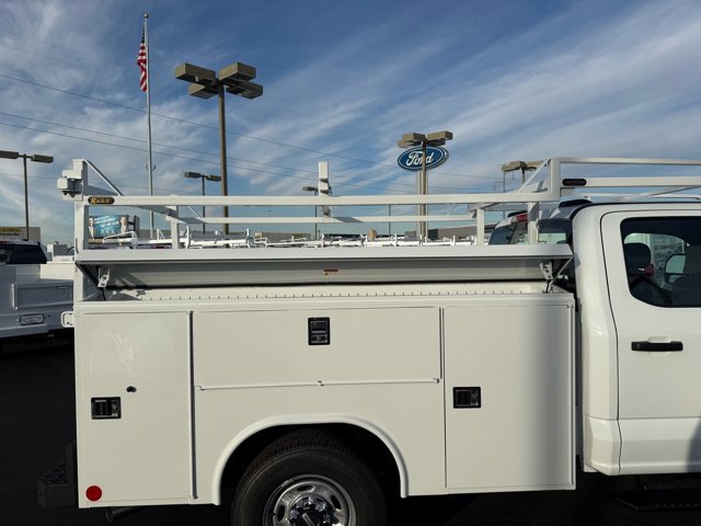 New 2026 Ford F250 XL w/ XL Chrome Package image 10