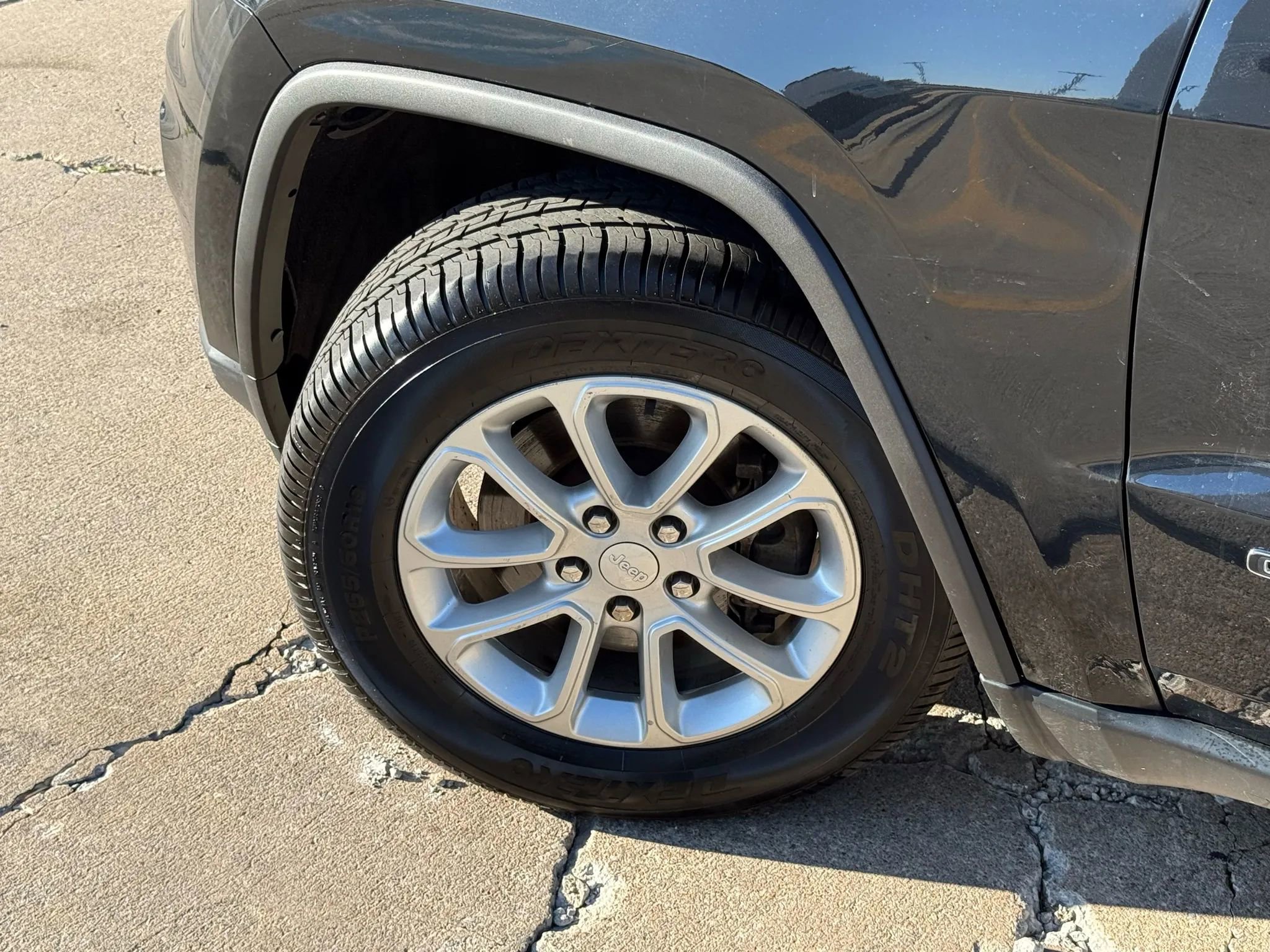 Used 2021 Jeep Grand Cherokee Laredo image 51