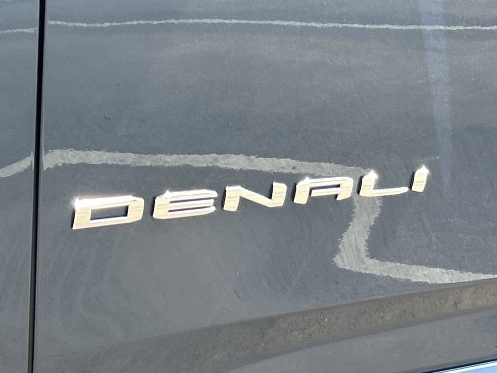 New 2026 GMC Yukon Denali Ultimate AWD/4WD image 33