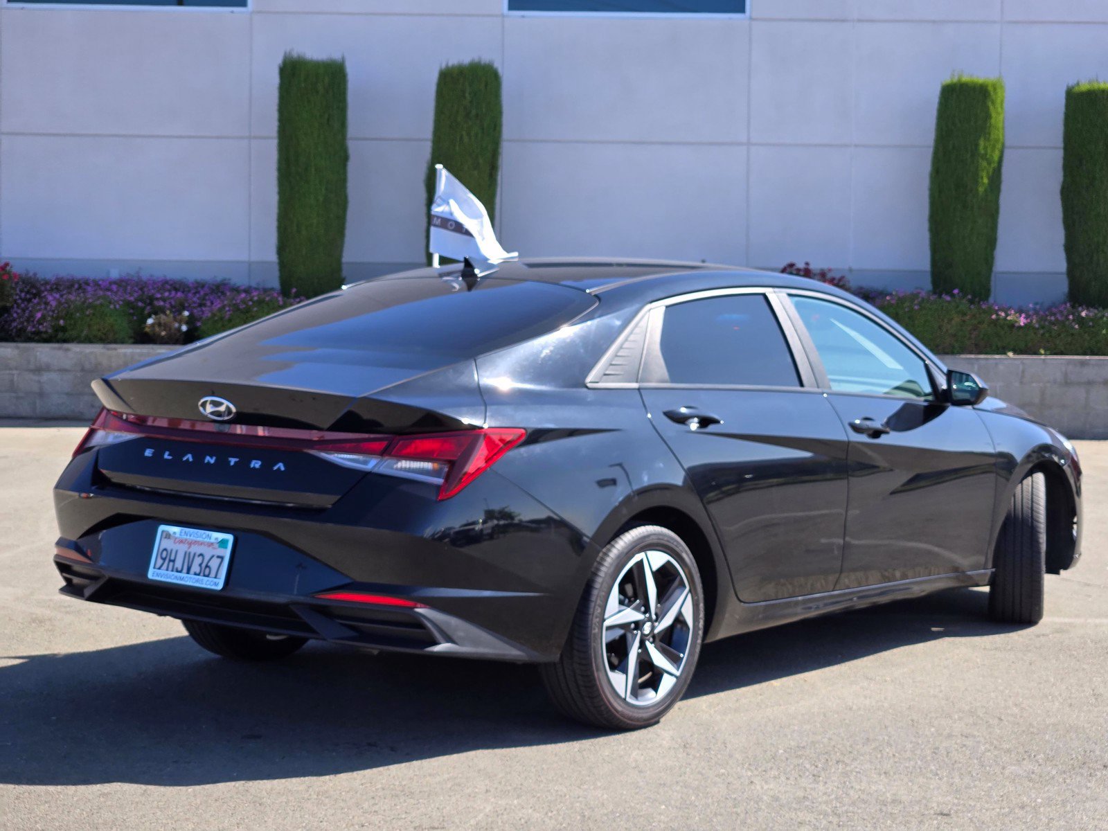 Used 2023 Hyundai Elantra SEL w/ Convenience Package FWD image 7