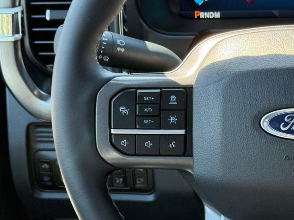 New 2025 Ford F350 Lariat w/ Lariat Ultimate Package image 22