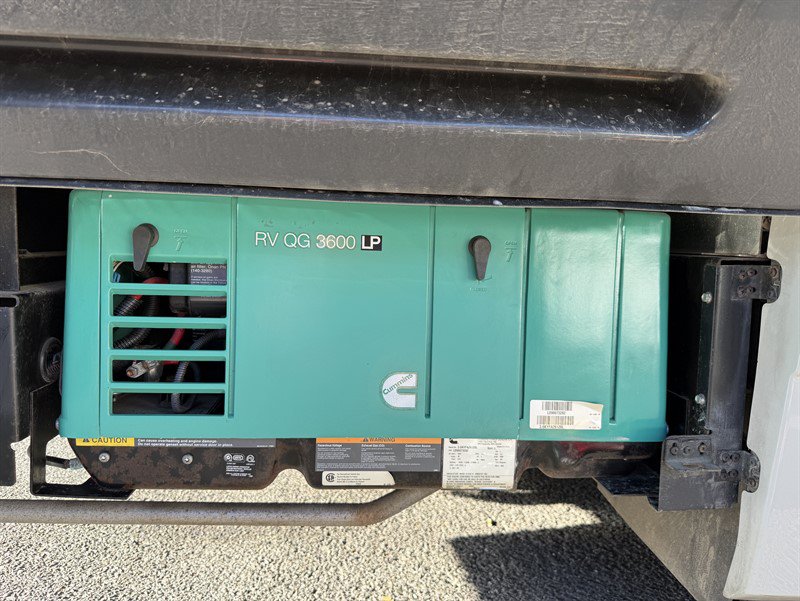 Used 2008 Dodge Sprinter 3500 RWD image 53