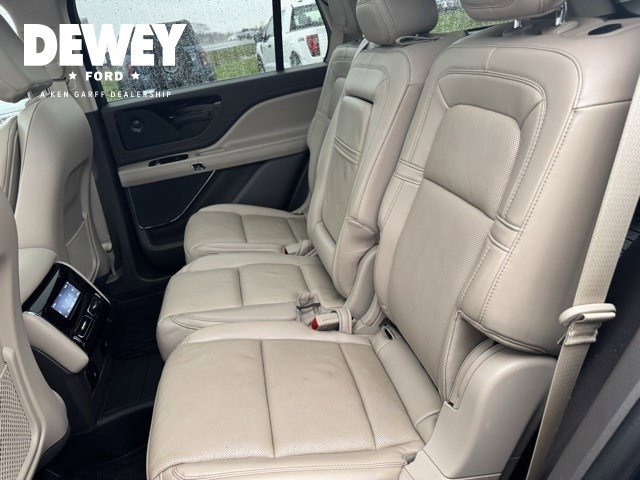 Used 2021 Lincoln Aviator Reserve w/ Equipment Group 201A image 26