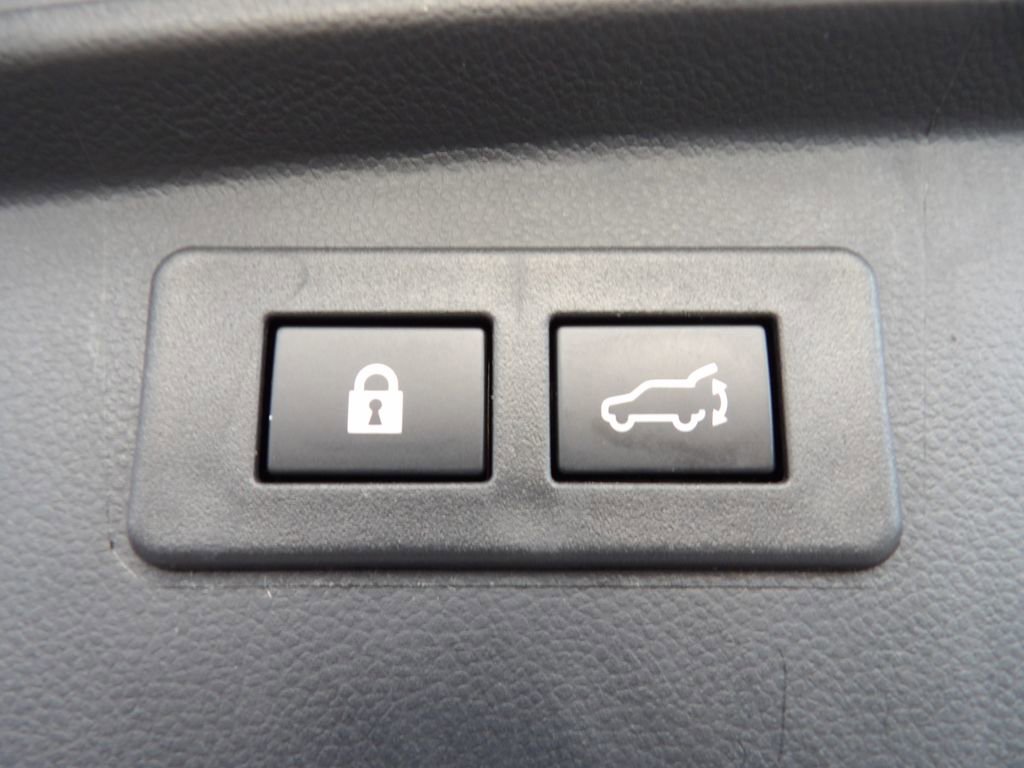 Used 2024 Subaru Outback Touring XT image 29