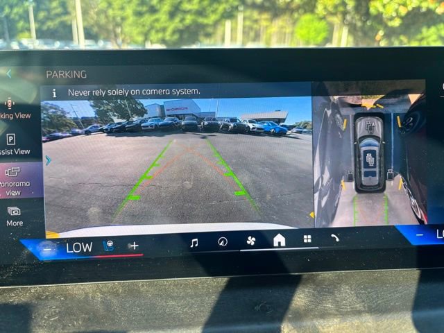 Used 2024 BMW X7 xDrive40i AWD/4WD image 11
