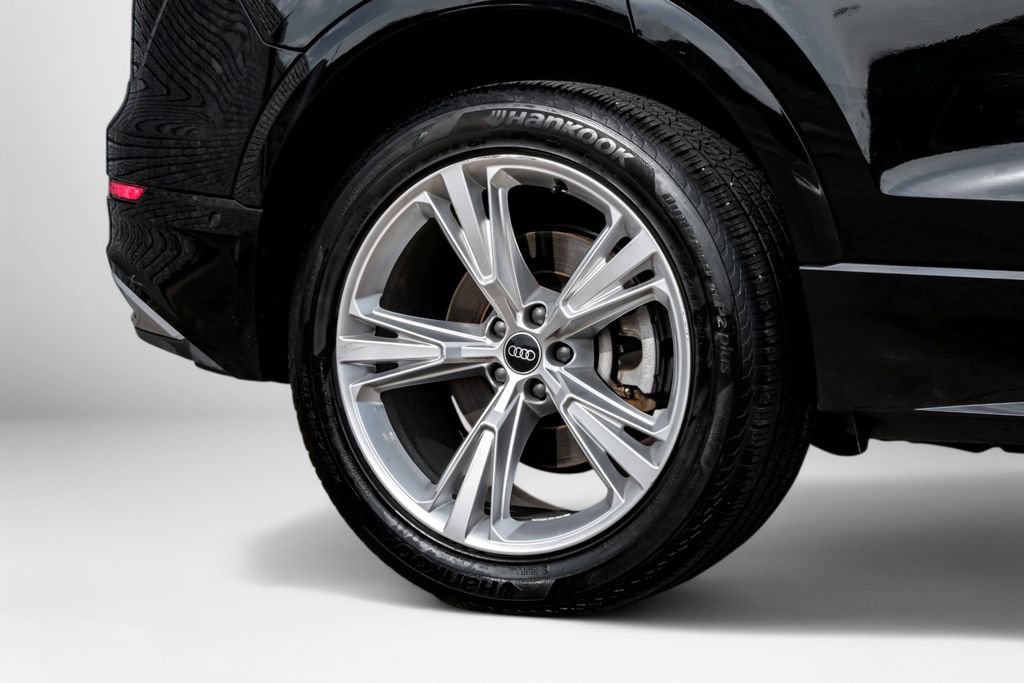 Used 2022 Audi Q8 Premium Plus image 54