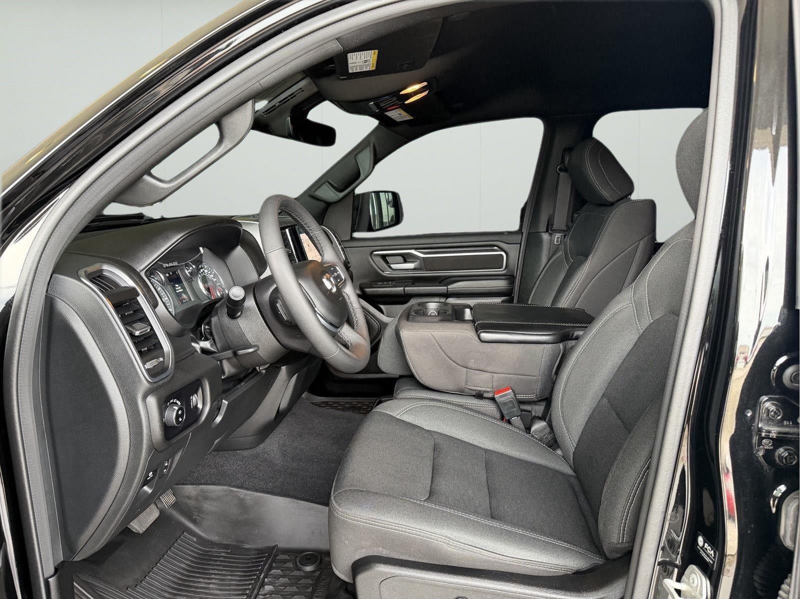 Used 2025 RAM 1500 Big Horn RWD image 10