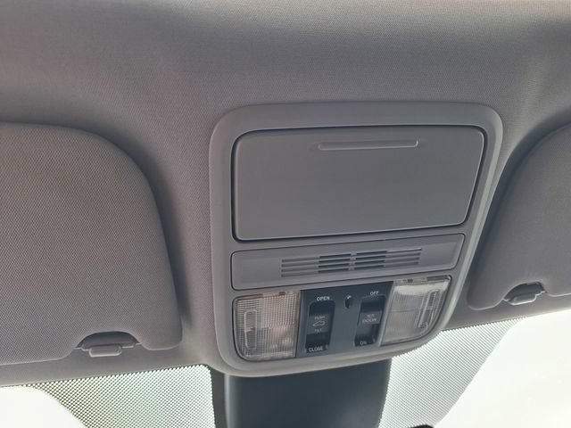 Used 2023 Honda Odyssey EX-L image 59