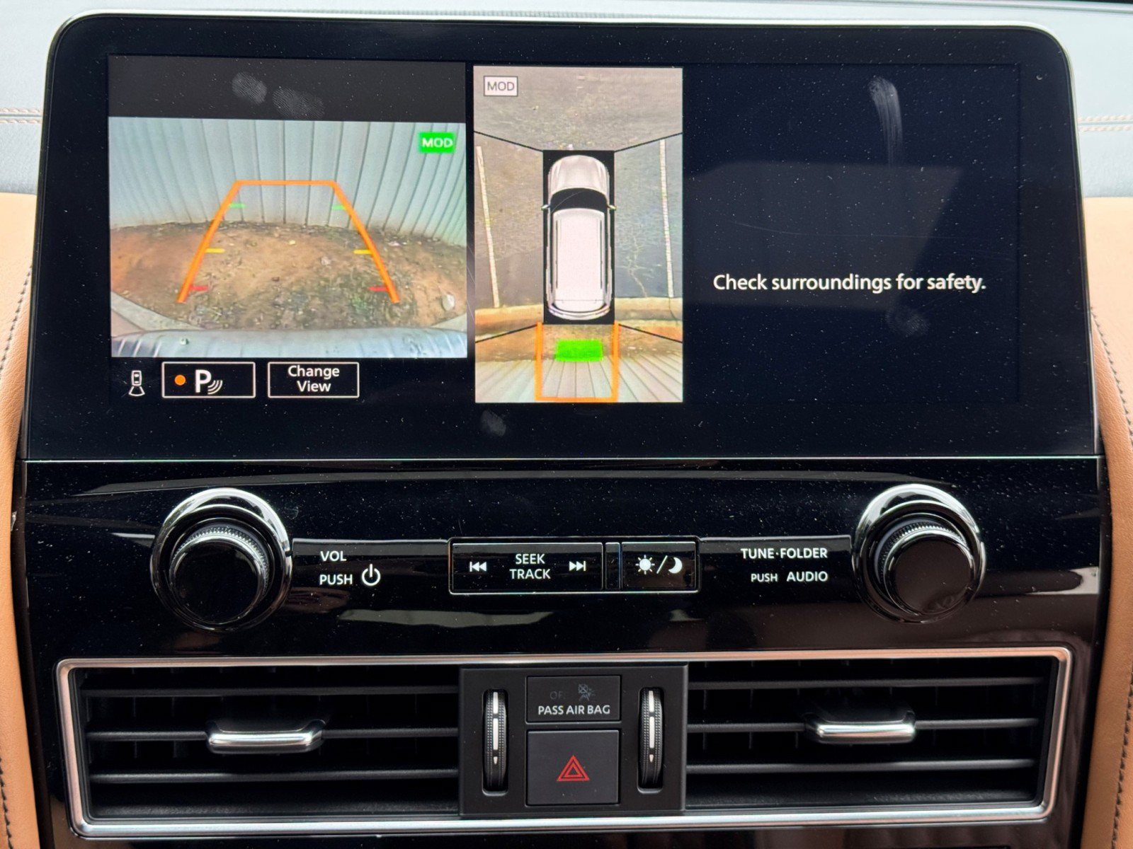 Used 2022 INFINITI QX80 Sensory w/ All-Season Package AWD/4WD image 27