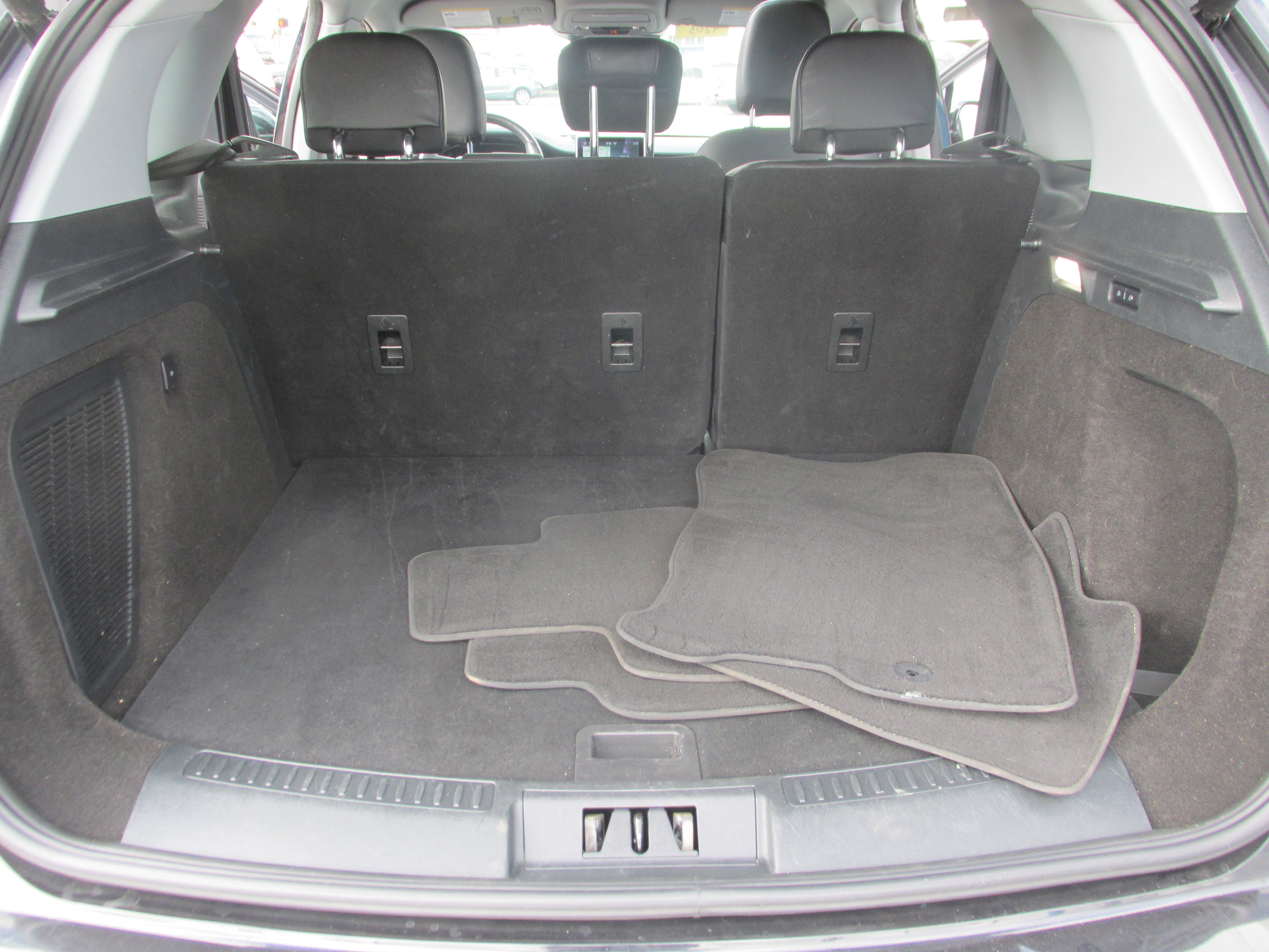 Used 2022 Lincoln Corsair AWD w/ Premium Package image 22