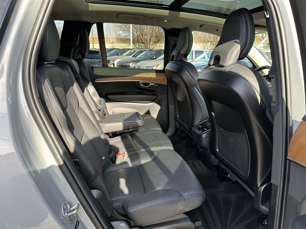 Used 2024 Volvo XC90 B5 Plus image 13