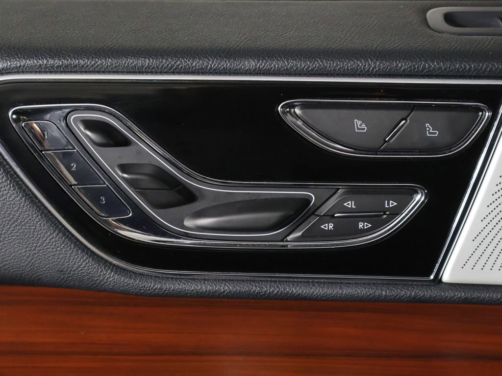 Used 2022 Lincoln Navigator Reserve AWD/4WD image 42