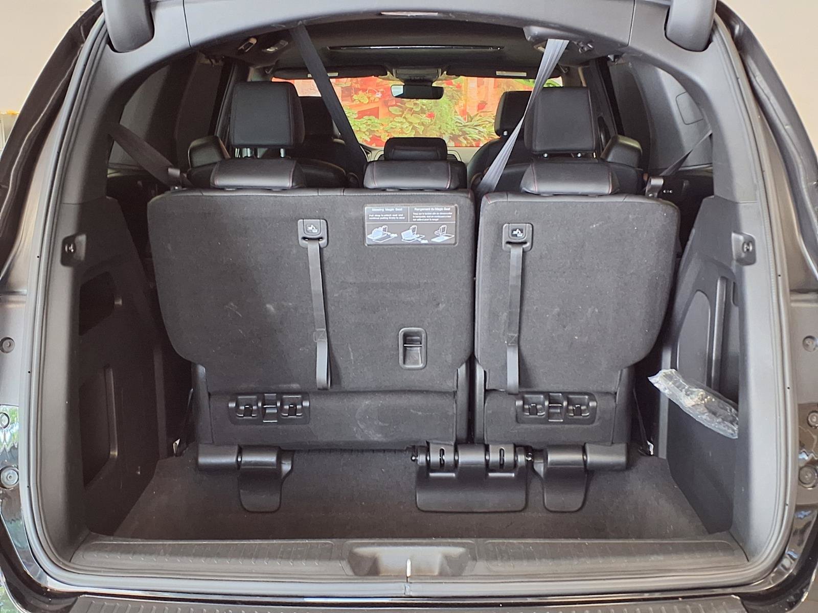 Used 2025 Honda Odyssey Sport-L image 17