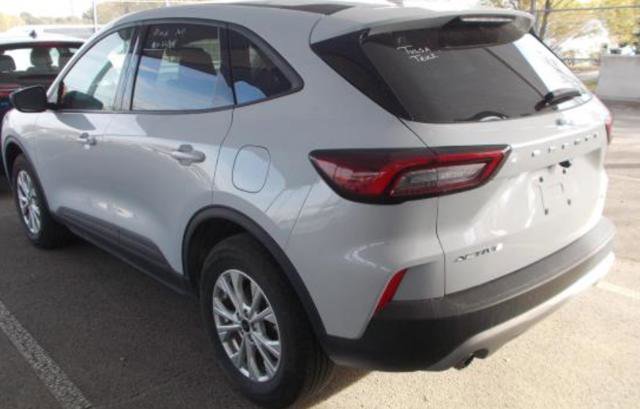 Used 2025 Ford Escape Active image 39