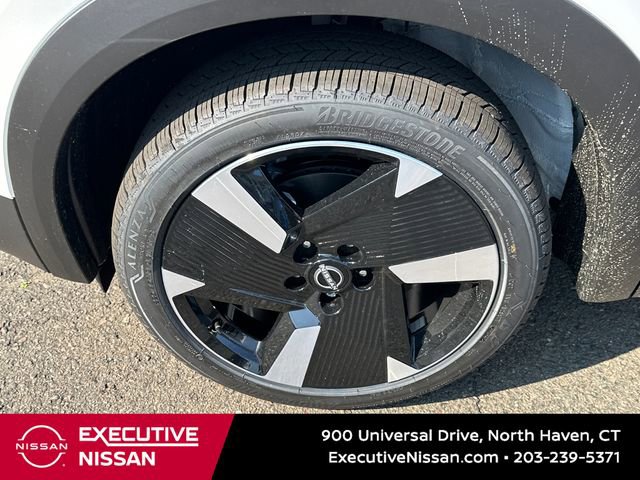 Used 2025 Nissan Kicks SR FWD image 8