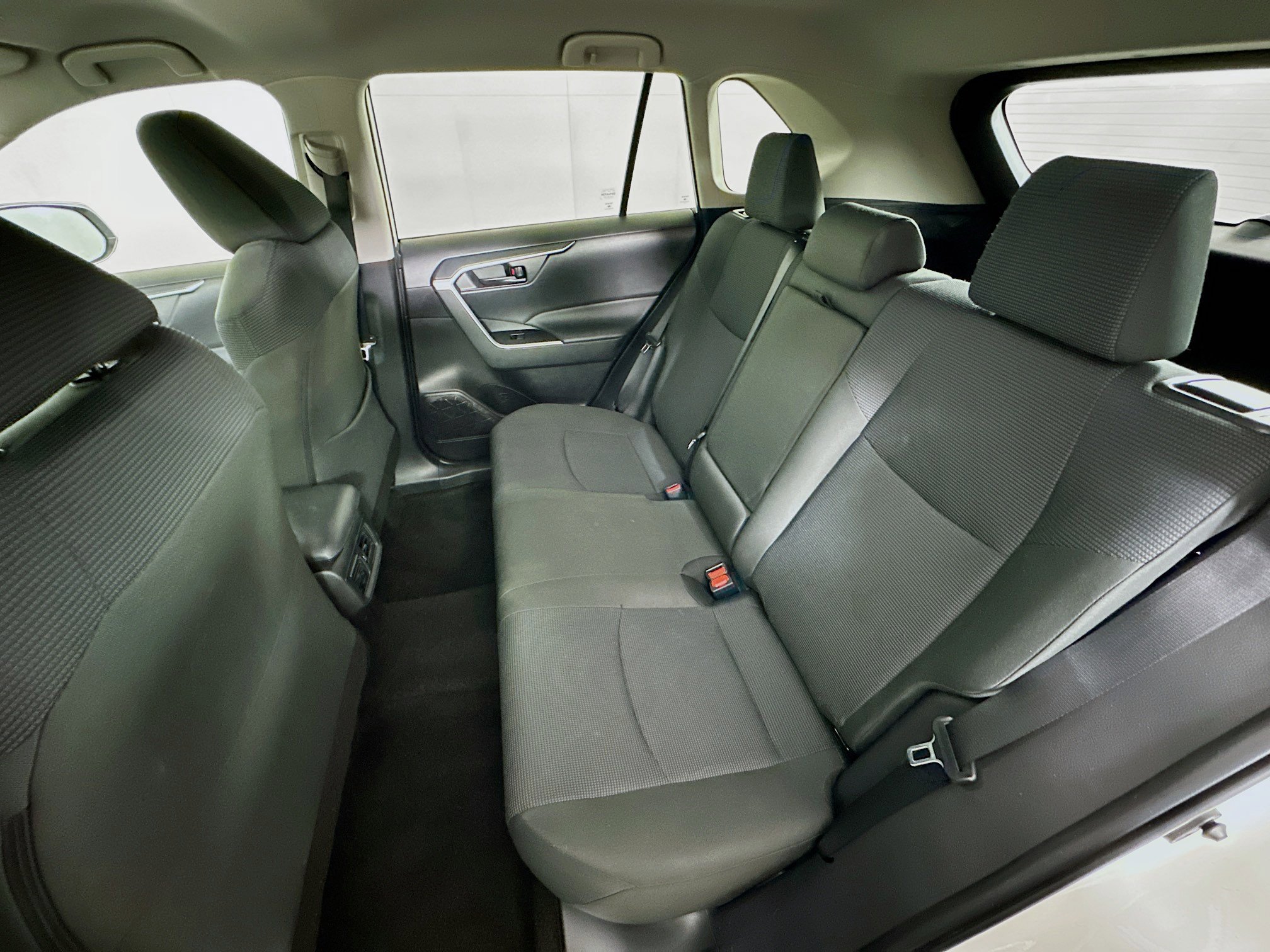 Used 2024 Toyota RAV4 LE image 25