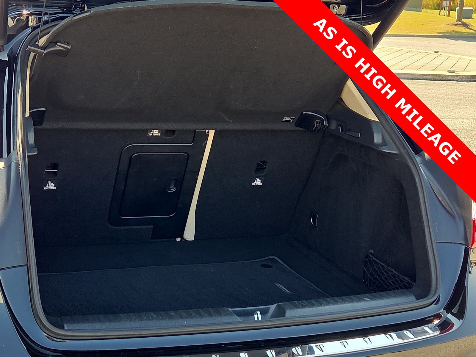 Used 2018 Mercedes-Benz GLA 250 4MATIC image 9