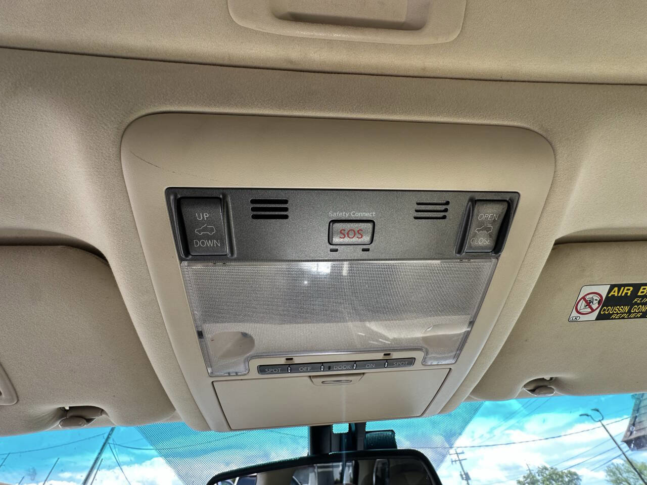 Used 2013 Lexus LX 570 4WD w/ Luxury Pkg image 20