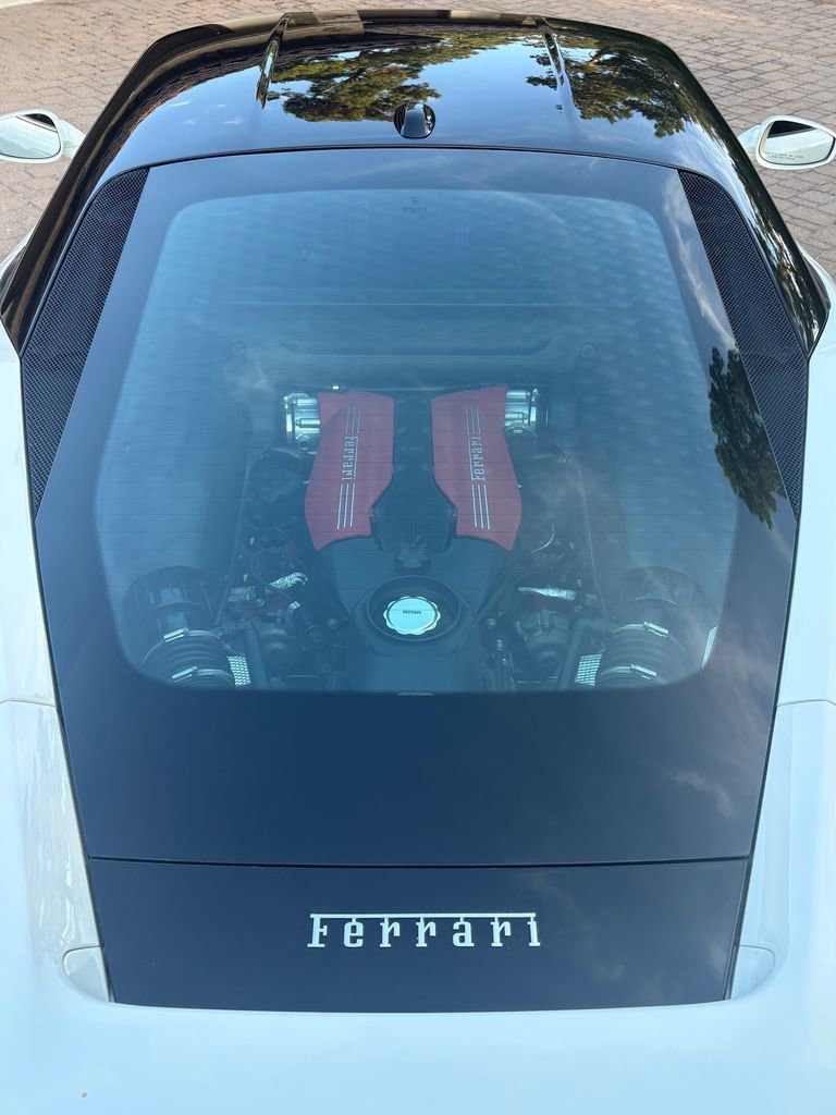Used 2019 Ferrari 488 GTB RWD image 9
