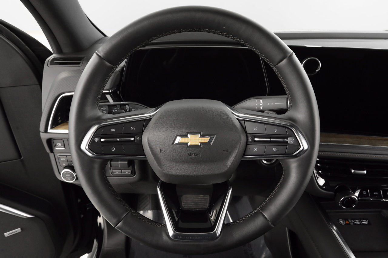 Used 2025 Chevrolet Tahoe High Country image 37