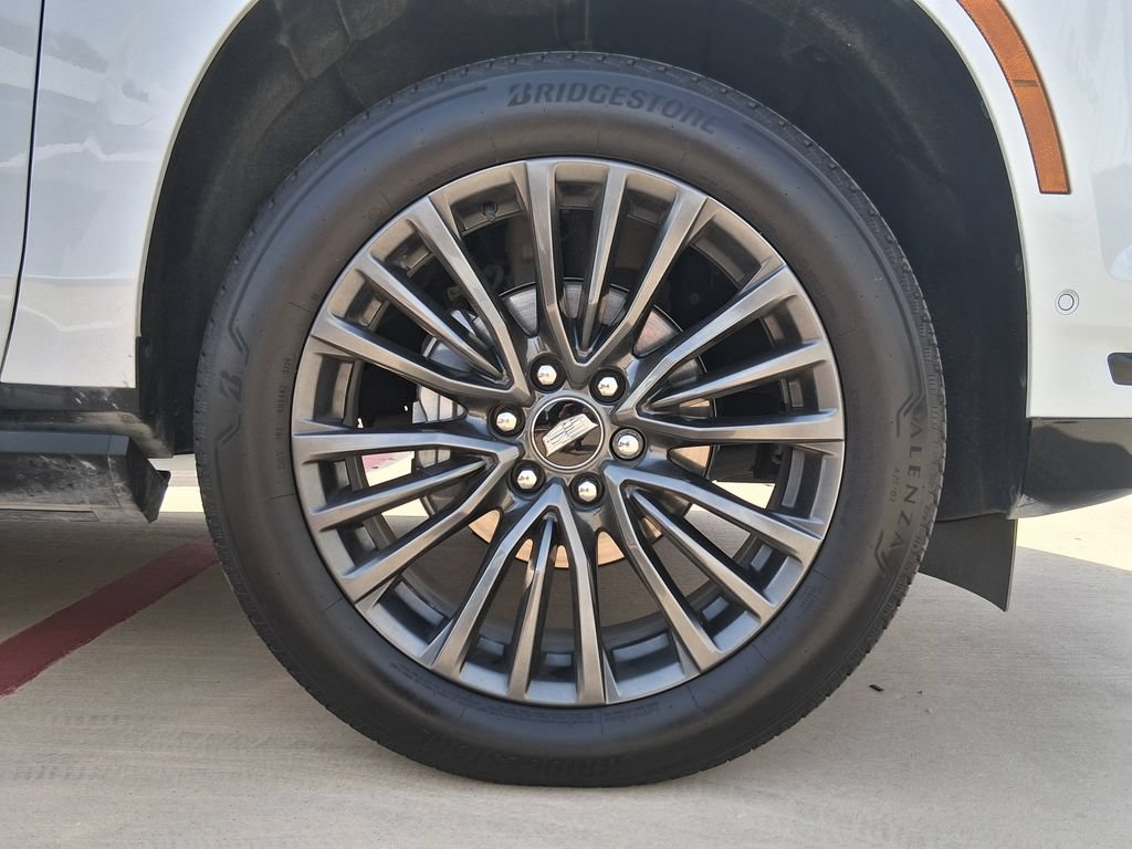 Used 2026 Cadillac Escalade Platinum Sport w/ LPO, Floor Liner Package RWD image 29