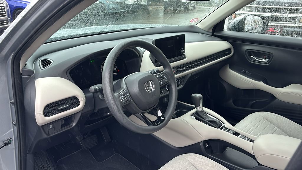 Certified 2025 Honda HR-V LX image 23