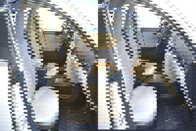 Used 2015 Tesla Model S 85D image 23