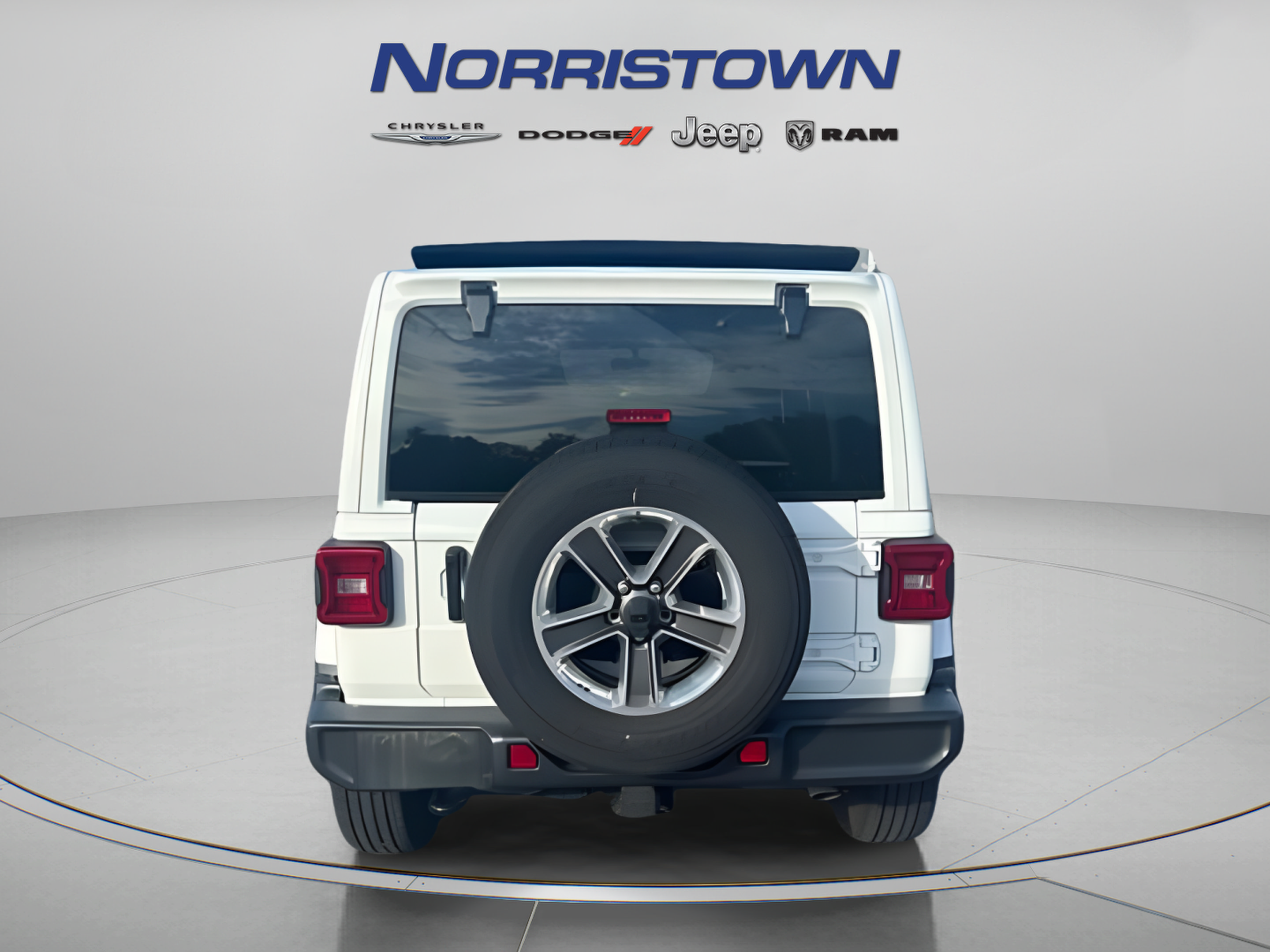 Used 2023 Jeep Wrangler Unlimited Sahara w/ LED Lighting Group AWD/4WD image 7
